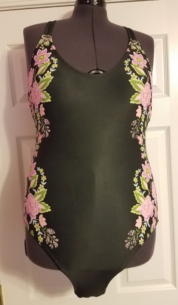 NWOT Black Flattering Racerback Swimsuit